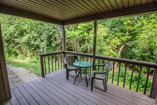 N81W13172 Country Terrace Ln, Menomonee Falls, WI 53051 - Photo 15
