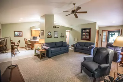 N81W13172  Country Terrace Ln #A, Menomonee Falls, WI 53051 - Photo 19