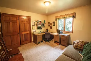 N81W13172 Country Terrace Ln, Menomonee Falls, WI 53051 - Photo 37