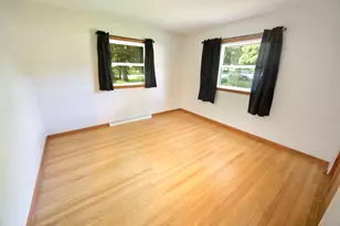 11800 Timberline Ln, Hales Corners, WI 53130 - Photo 23