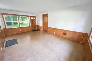 11800 Timberline Ln, Hales Corners, WI 53130 - Photo 27