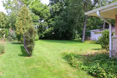 3412 W Wanda Ave, Milwaukee, WI 53221 - Photo 7