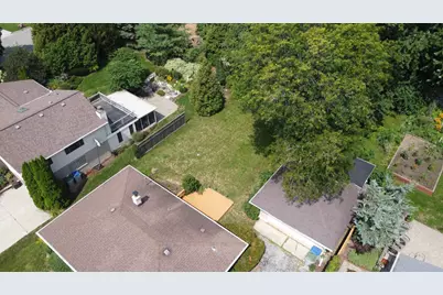 3412 W Wanda Ave, Milwaukee, WI 53221 - Photo 9