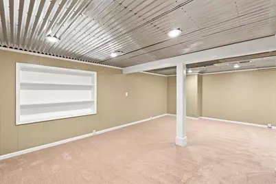 839  Lincoln Dr, West Bend, WI 53095 - Photo 33