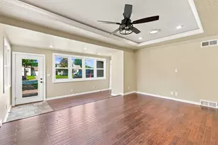 839 Lincoln Dr, West Bend, WI 53095 - Photo 3