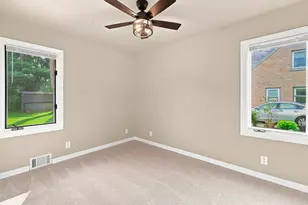 839 Lincoln Dr, West Bend, WI 53095 - Photo 21
