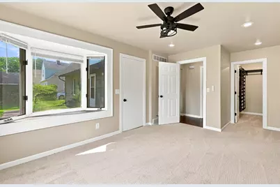 839  Lincoln Dr, West Bend, WI 53095 - Photo 17