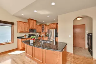 1107 Woodland Hills Dr, Waukesha, WI 53188 - Photo 15