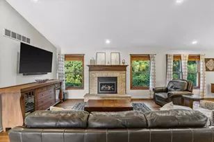 8601 221st Ave, Salem Lakes, WI 53168 - Photo 11
