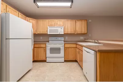 210 E Remer Rd, Elkhorn, WI 53121 - Photo 3