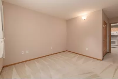 210 E Remer Rd, Elkhorn, WI 53121 - Photo 9