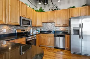 730 N Plankinton Ave, Milwaukee, WI 53203 - Photo 5