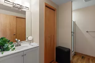 730 N Plankinton Ave, Milwaukee, WI 53203 - Photo 11