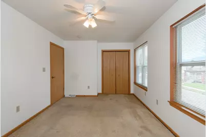 2932 N Dr William Finlayson St, Milwaukee, WI 53212 - Photo 19