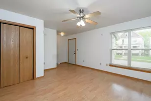 2932 N Dr William Finlayson St, Milwaukee, WI 53212 - Photo 3