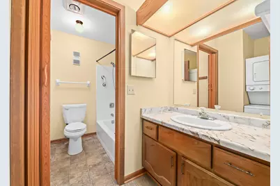 W177N9765  Riversbend Cir, Germantown, WI 53022 - Photo 25