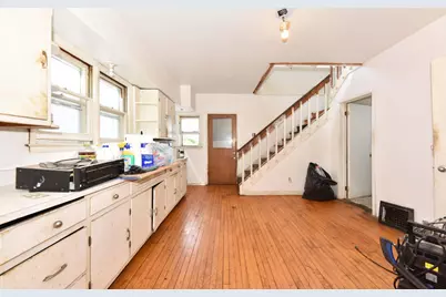 2533 N Fratney St, Milwaukee, WI 53212 - Photo 11