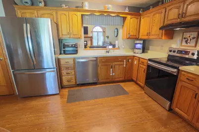 N71W23721  Good Hope Rd, Sussex, WI 53089 - Photo 9