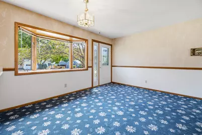 910  Charles Dr, Sparta, WI 54656 - Photo 7