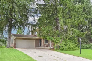 12450 W Ohio Dr, New Berlin, WI 53151 - Photo 35