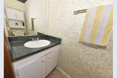 12450 W Ohio Dr, New Berlin, WI 53151 - Photo 15