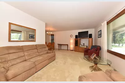 12450 W Ohio Dr, New Berlin, WI 53151 - Photo 3