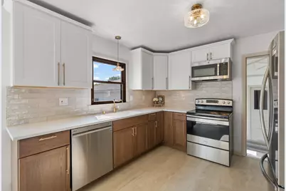 2110 S 63rd St, West Allis, WI 53219 - Photo 5