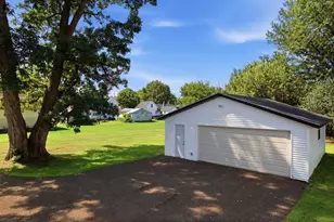 316 N Court St, Sparta, WI 54656 - Photo 3
