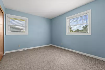 13728 W Honey Ln, New Berlin, WI 53151 - Photo 19