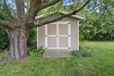 13728 W Honey Ln, New Berlin, WI 53151 - Photo 47