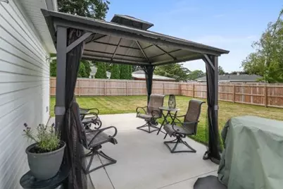 2015  Richmond Ave, Manitowoc, WI 54220 - Photo 5