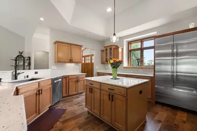 13445 N Laurel Ln, Mequon, WI 53097 - Photo 11