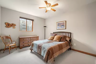13445 N Laurel Ln, Mequon, WI 53097 - Photo 39