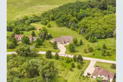 13445 N Laurel Ln, Mequon, WI 53097 - Photo 47