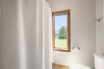 13445 N Laurel Ln, Mequon, WI 53097 - Photo 27