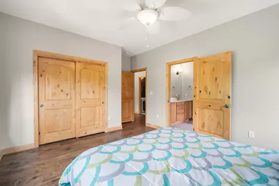 13445 N Laurel Ln, Mequon, WI 53097 - Photo 25