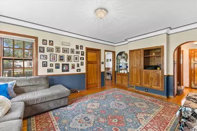 1636 S Triangle Ave, New Berlin, WI 53151 - Photo 5