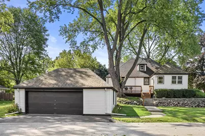 1636 S Triangle Ave, New Berlin, WI 53151 - Photo 33