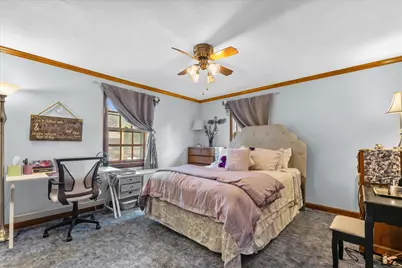 1636 S Triangle Ave, New Berlin, WI 53151 - Photo 13
