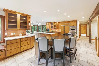 9910 N Corey Ln, Mequon, WI 53092 - Photo 15
