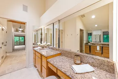 9910 N Corey Ln, Mequon, WI 53092 - Photo 31