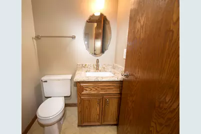 5360 S Cambridge Ln, Greenfield, WI 53221 - Photo 27