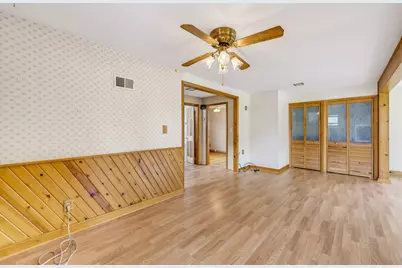 W347N5213  Elm Ave, Lac La Belle, WI 53069 - Photo 13