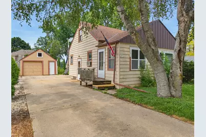 W347N5213  Elm Ave, Lac La Belle, WI 53069 - Photo 1
