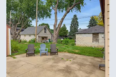 W347N5213  Elm Ave, Lac La Belle, WI 53069 - Photo 31