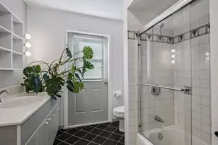 1679 N Cass St, Milwaukee, WI 53202 - Photo 13