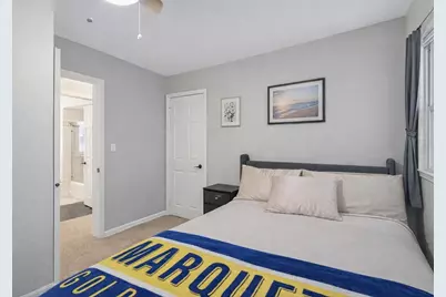 1679 N Cass St #1681, Milwaukee, WI 53202 - Photo 15