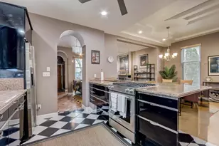 1679 N Cass St, Milwaukee, WI 53202 - Photo 3