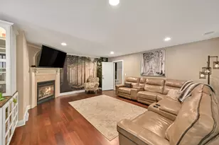 205 Kummrow Ct, Wales, WI 53183 - Photo 9
