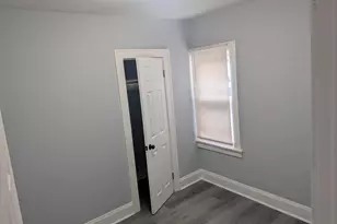3026 S Hanson Ave, Milwaukee, WI 53207 - Photo 17